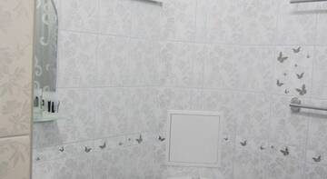 Фото номера Четырехместный номер с балконом Гостиница Золотой Орел г. Голубая Бухта 10